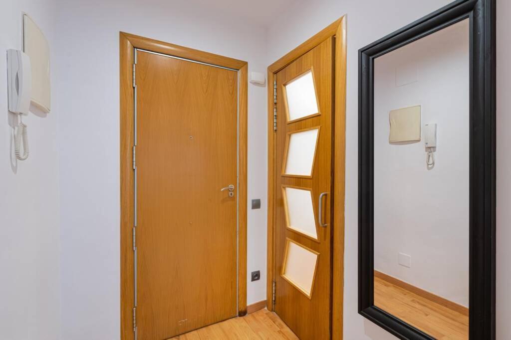 Lodging Apartments Villa de Gracia 2 bedroom cozy apartment Barcelona Exterior foto